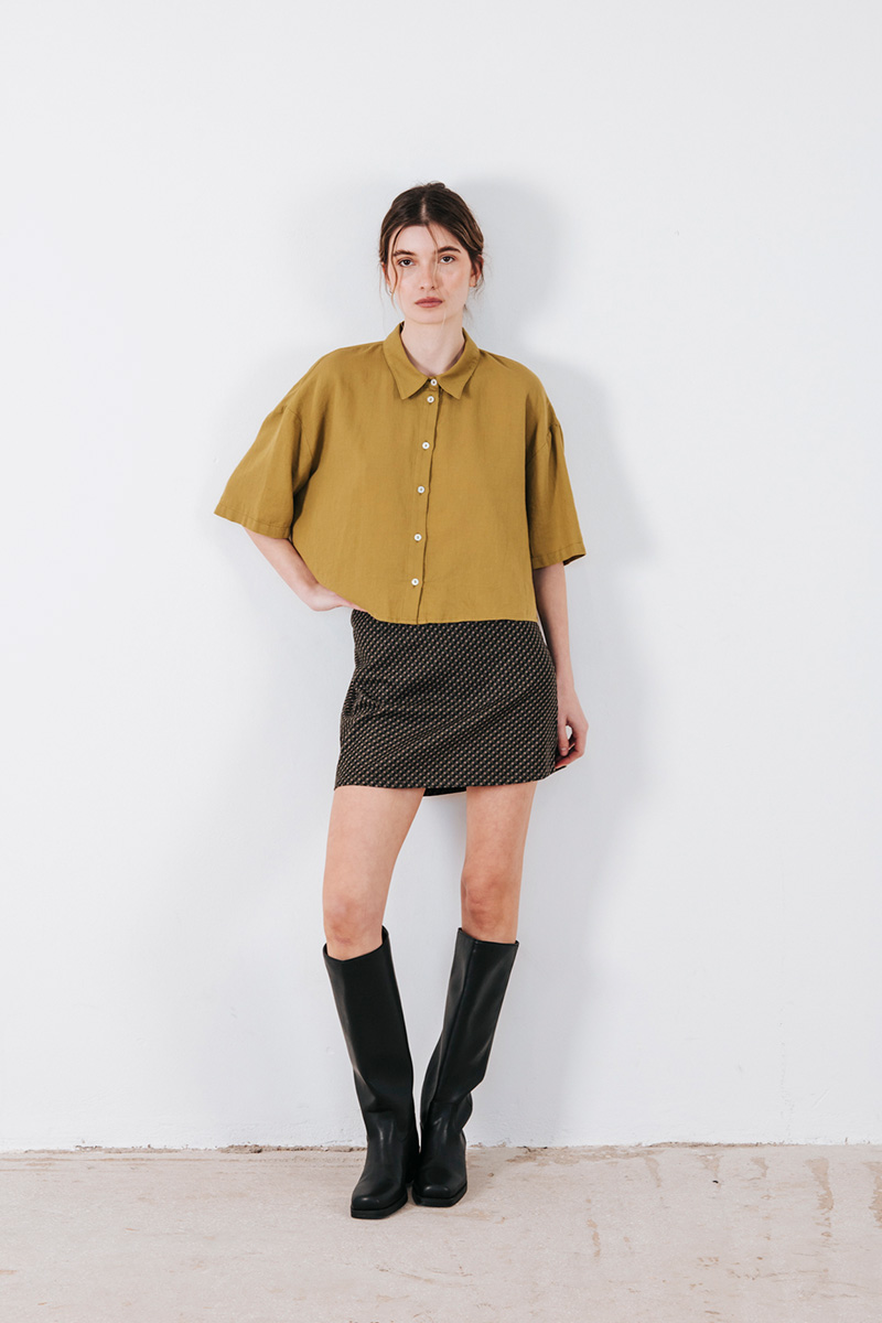 Εμπριμέ μίνι φούστα Badila