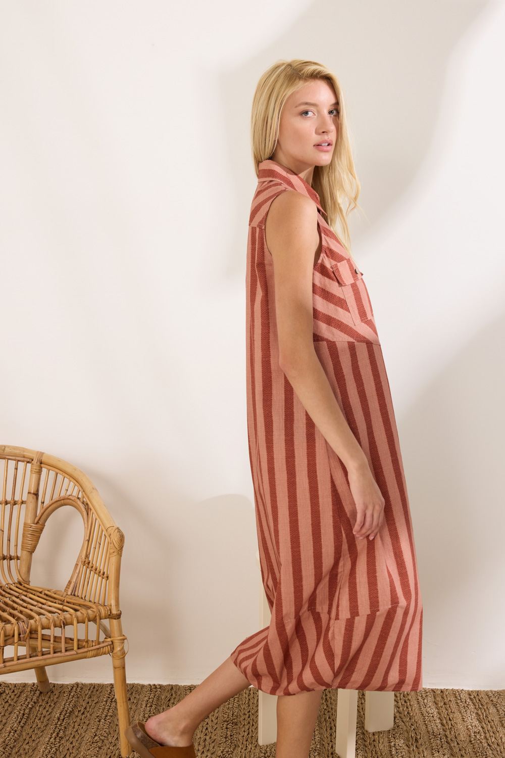 Εμπριμέ midi φόρεμα αμάνικο Namaste